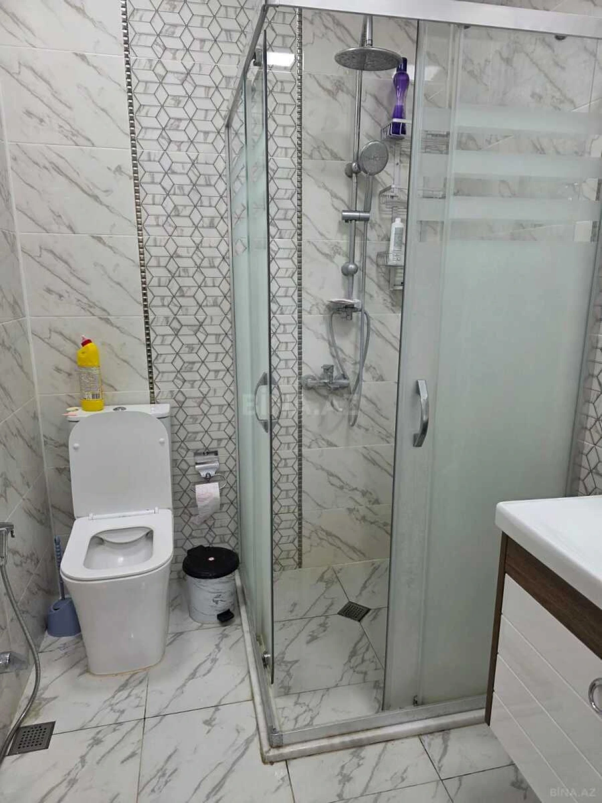 Kirayə verilir 3 otaqlı mənzil 103 m²
