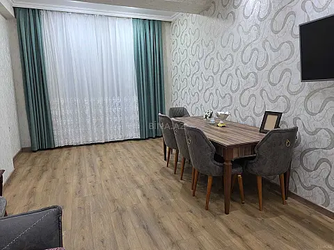 Kirayə verilir 3 otaqlı mənzil 103 m²