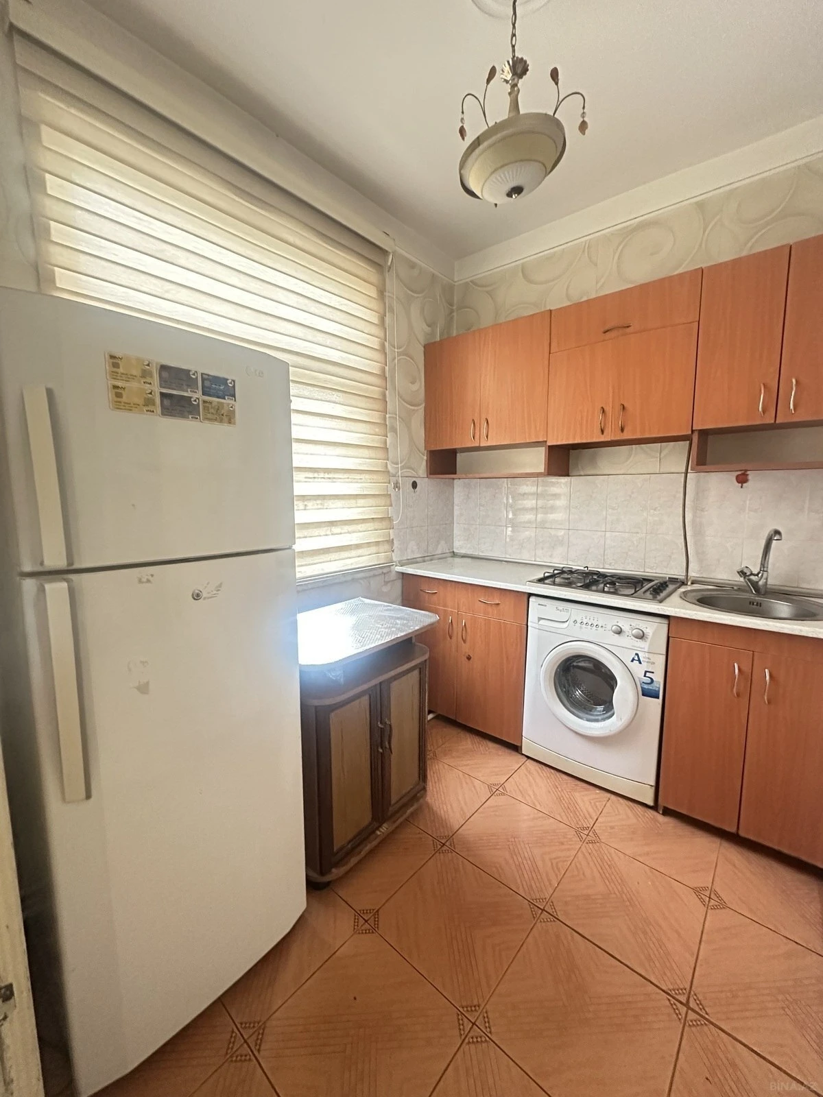 Kirayə verilir 2 otaqlı mənzil 50 m²