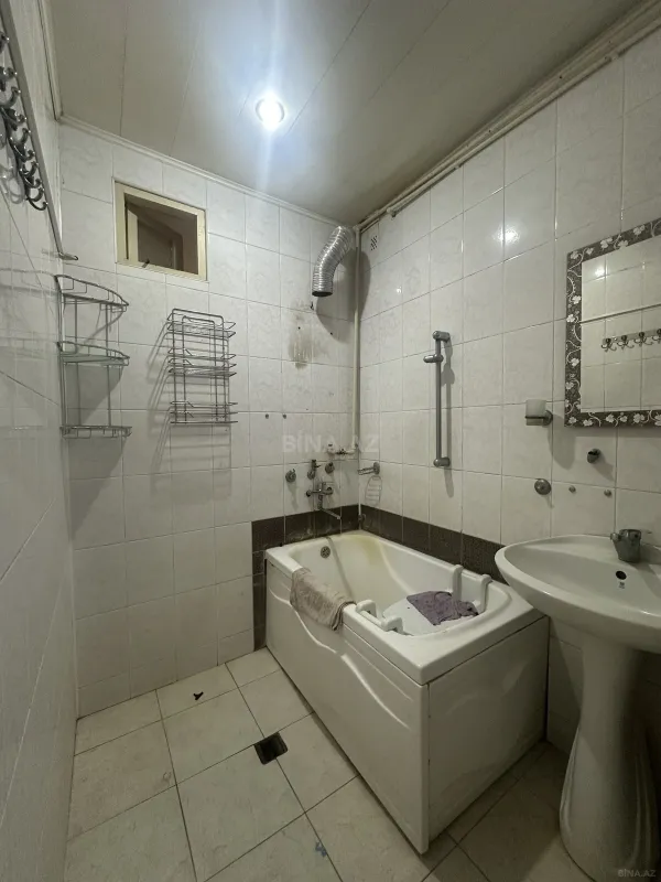 Kirayə verilir 2 otaqlı mənzil 50 m²