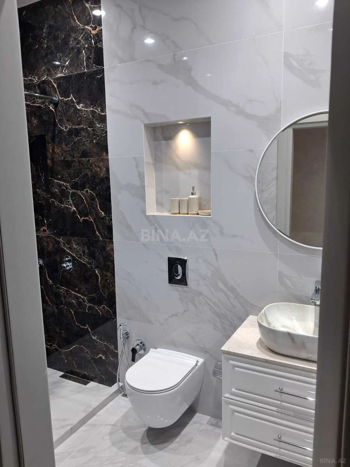 Satılır 2 otaqlı mənzil 85 m²