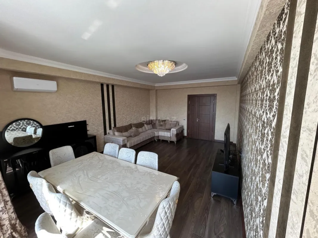 Kirayə verilir 4 otaqlı mənzil 180 m²