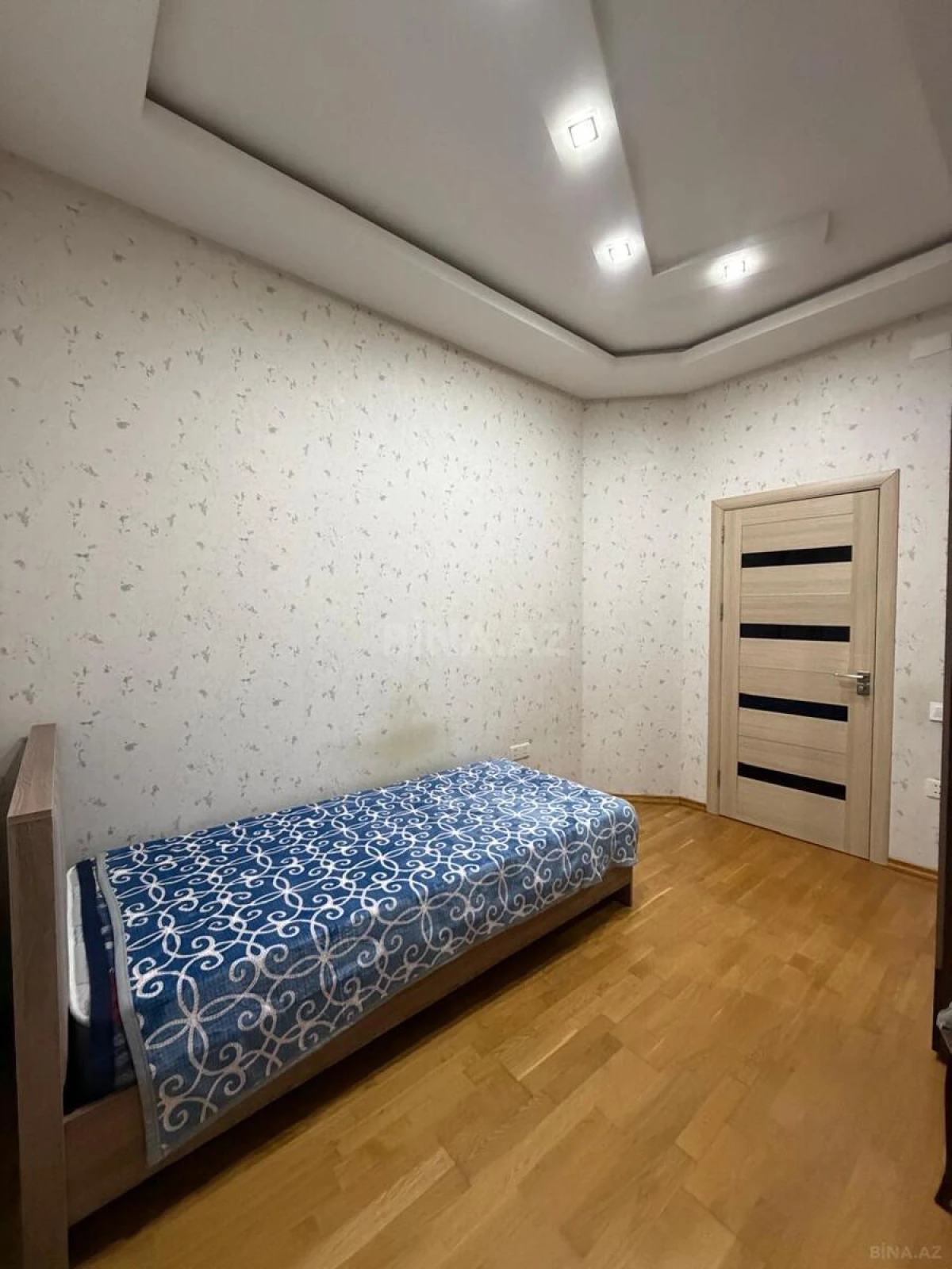 Kirayə verilir 3 otaqlı mənzil 95 m²