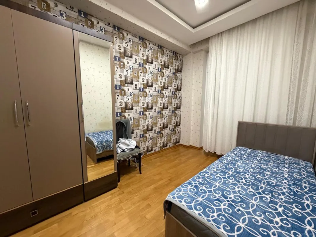Kirayə verilir 3 otaqlı mənzil 95 m²