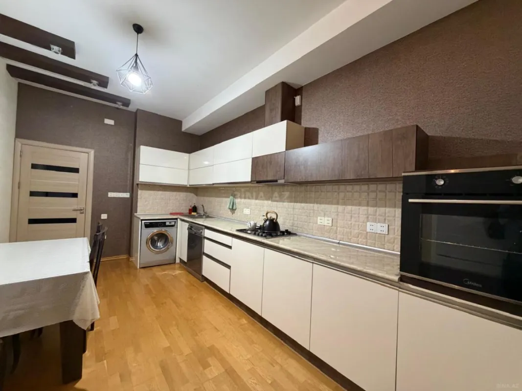 Kirayə verilir 3 otaqlı mənzil 95 m²
