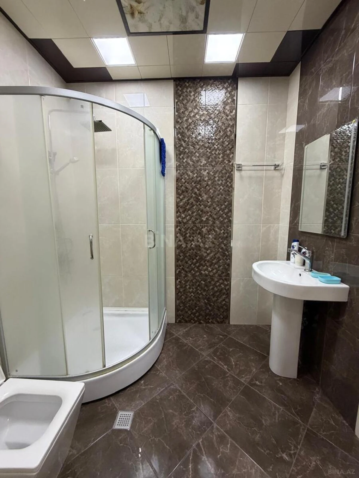 Kirayə verilir 3 otaqlı mənzil 95 m²
