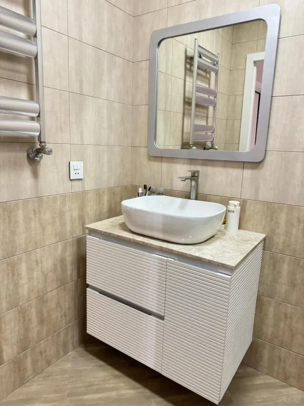 Satılır 2 otaqlı mənzil 73 m²