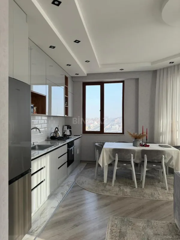Satılır 2 otaqlı mənzil 73 m²