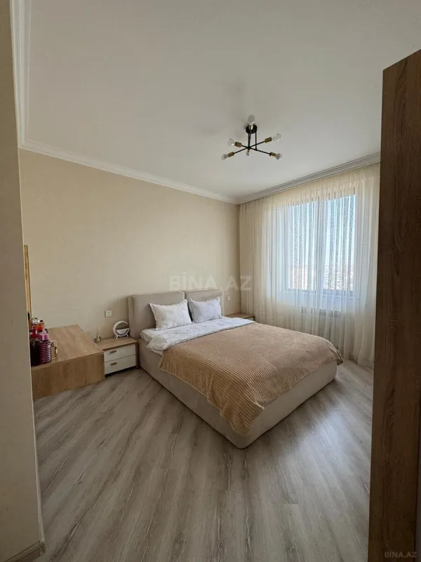 Satılır 2 otaqlı mənzil 73 m²