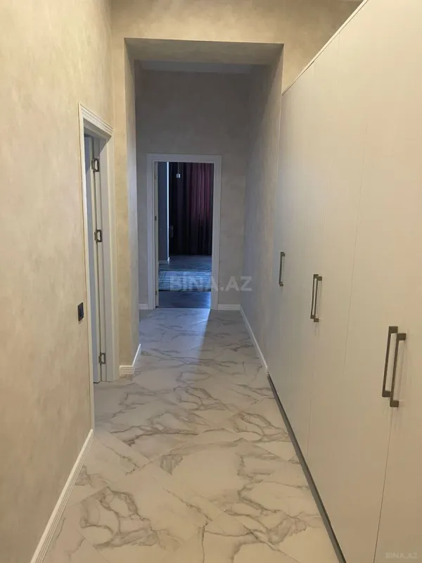 Kirayə verilir 2 otaqlı mənzil 97 m²