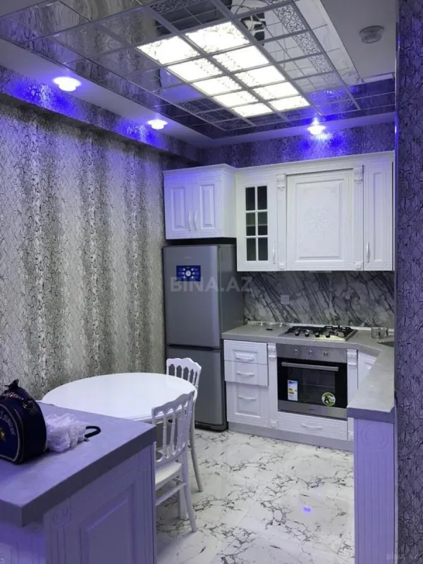 Kirayə verilir 3 otaqlı mənzil 110 m²