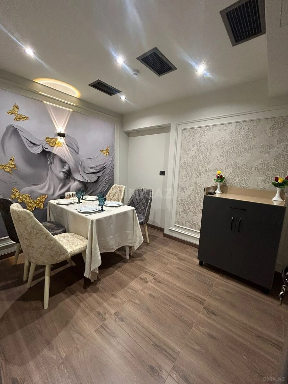 Satılır obyekt 550 m²