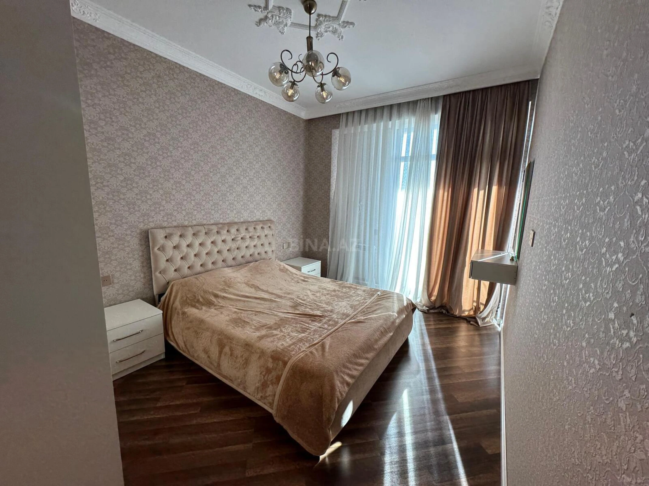Kirayə verilir 2 otaqlı mənzil 65.1 m²