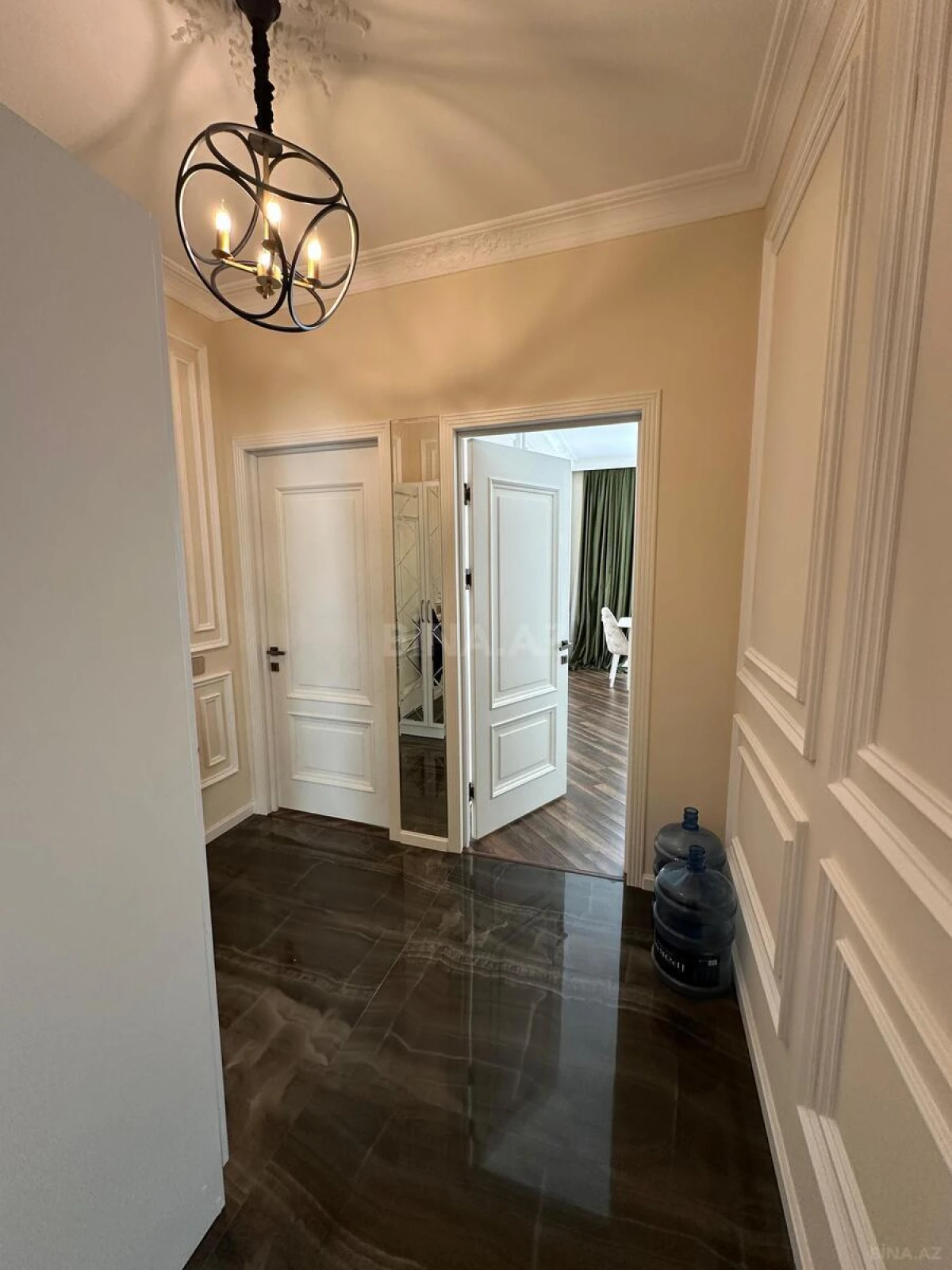 Kirayə verilir 2 otaqlı mənzil 65.1 m²