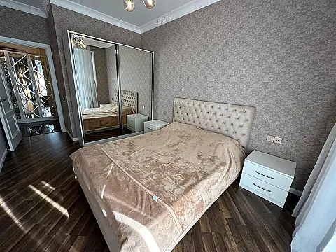 Kirayə verilir 2 otaqlı mənzil 65.1 m²
