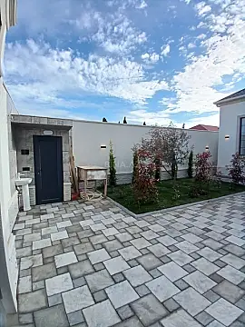 Satılır 4 otaqlı həyət evi 110 m²
