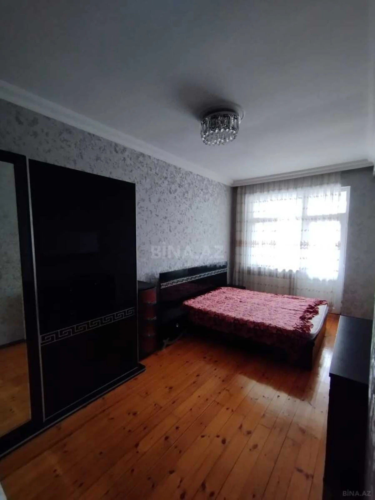 Kirayə verilir 2 otaqlı mənzil 80 m²