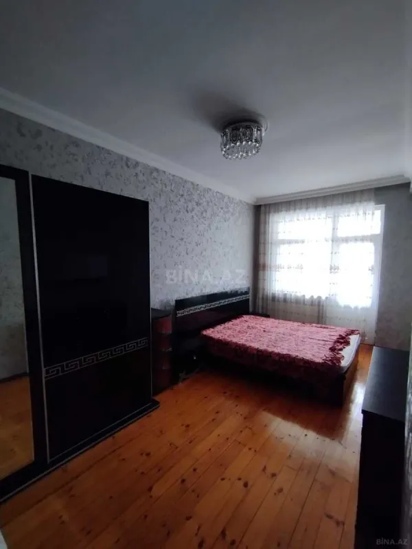 Kirayə verilir 2 otaqlı mənzil 80 m²