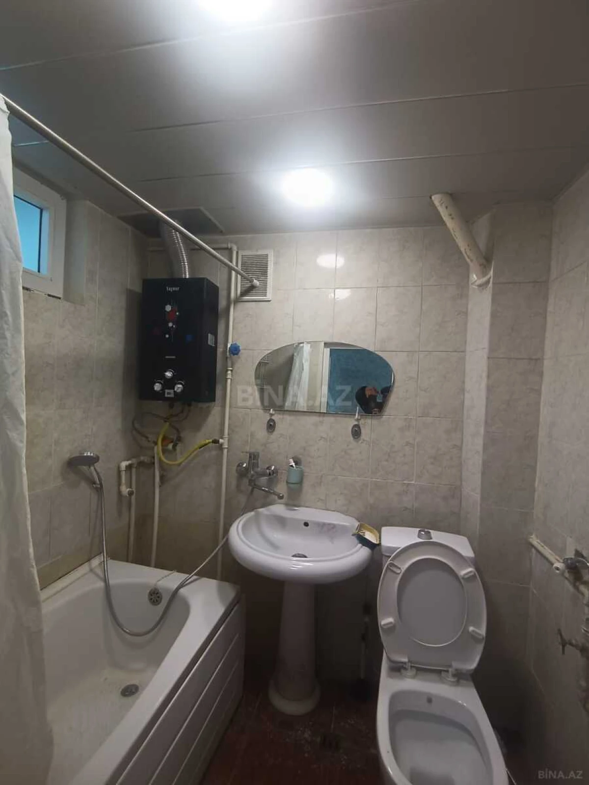 Kirayə verilir 2 otaqlı mənzil 60 m²