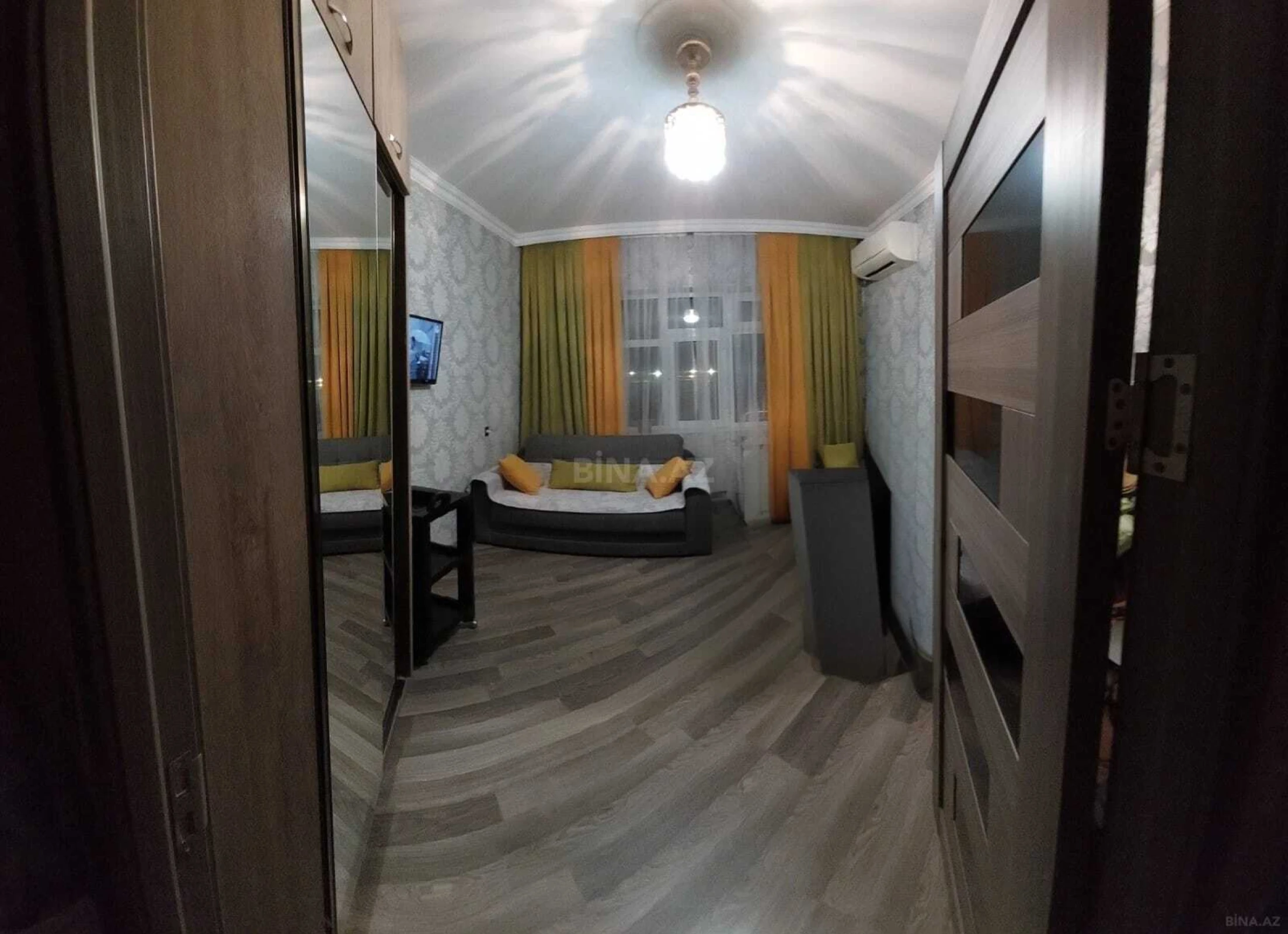 Satılır 2 otaqlı mənzil 65 m²