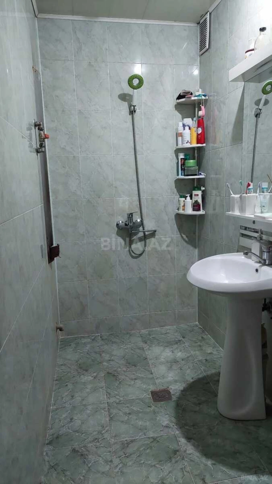 Satılır 2 otaqlı mənzil 65 m²