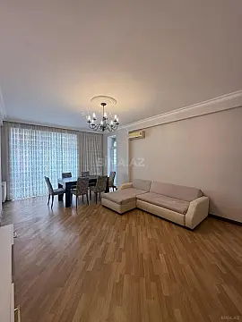 Kirayə verilir 3 otaqlı mənzil 130 m²