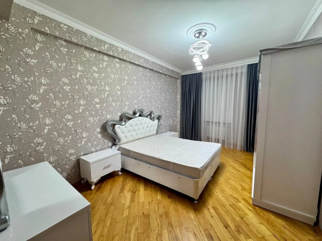 Satılır 3 otaqlı mənzil 103 m²