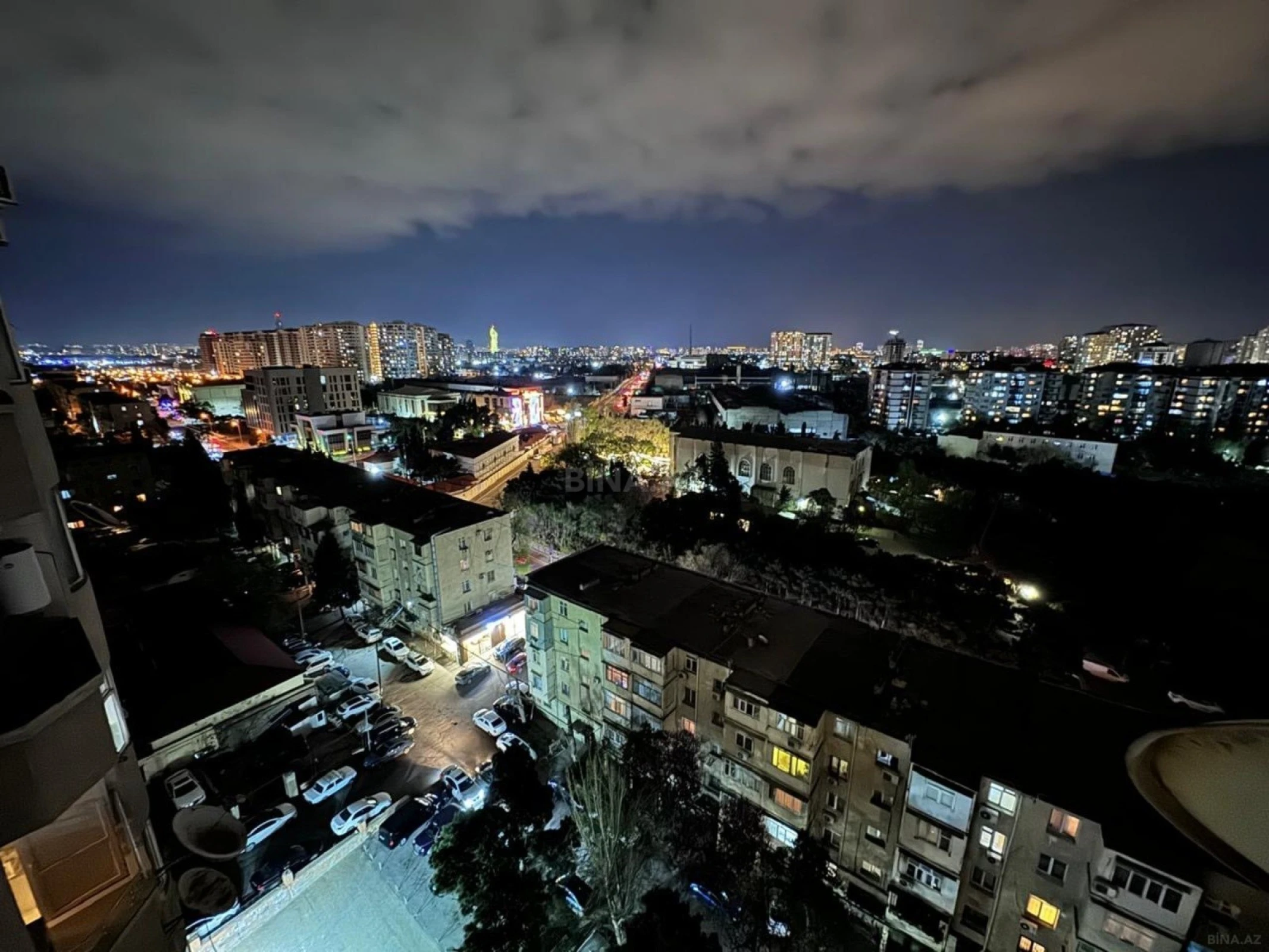 Satılır 3 otaqlı mənzil 103 m²