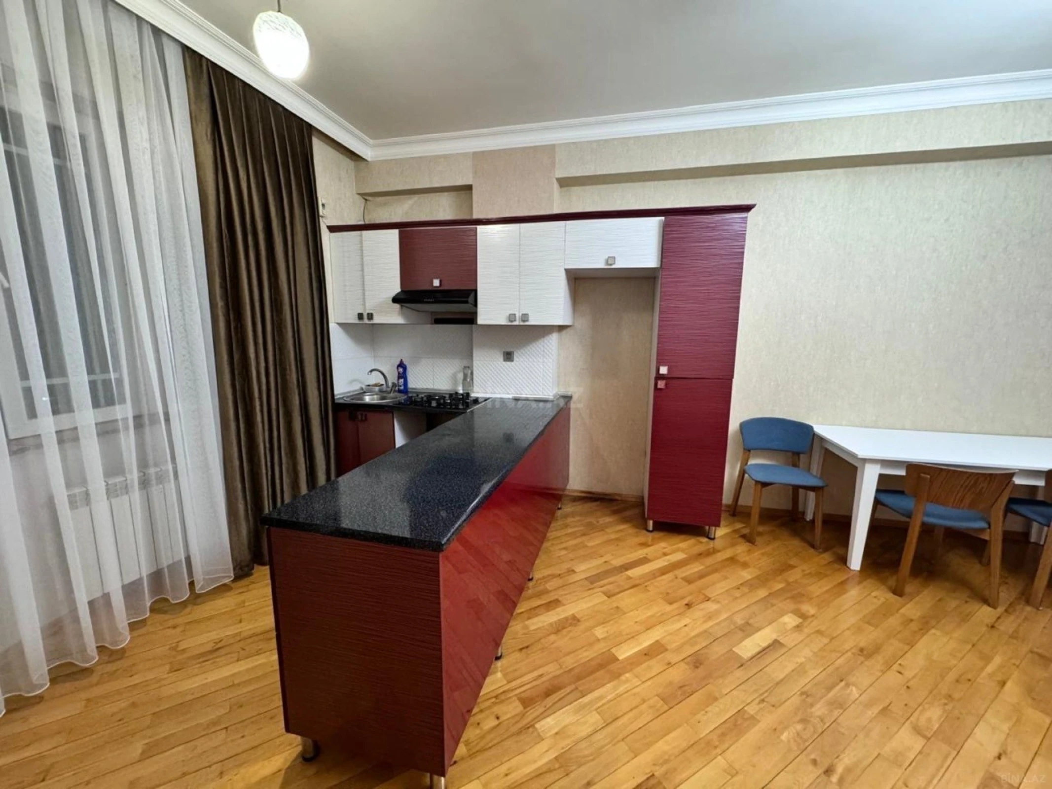 Satılır 3 otaqlı mənzil 103 m²