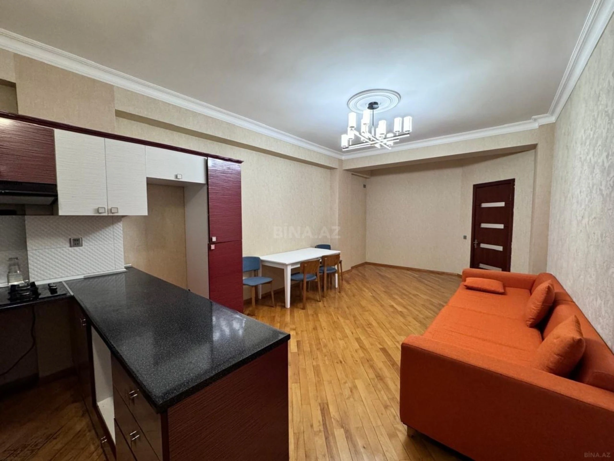 Satılır 3 otaqlı mənzil 103 m²