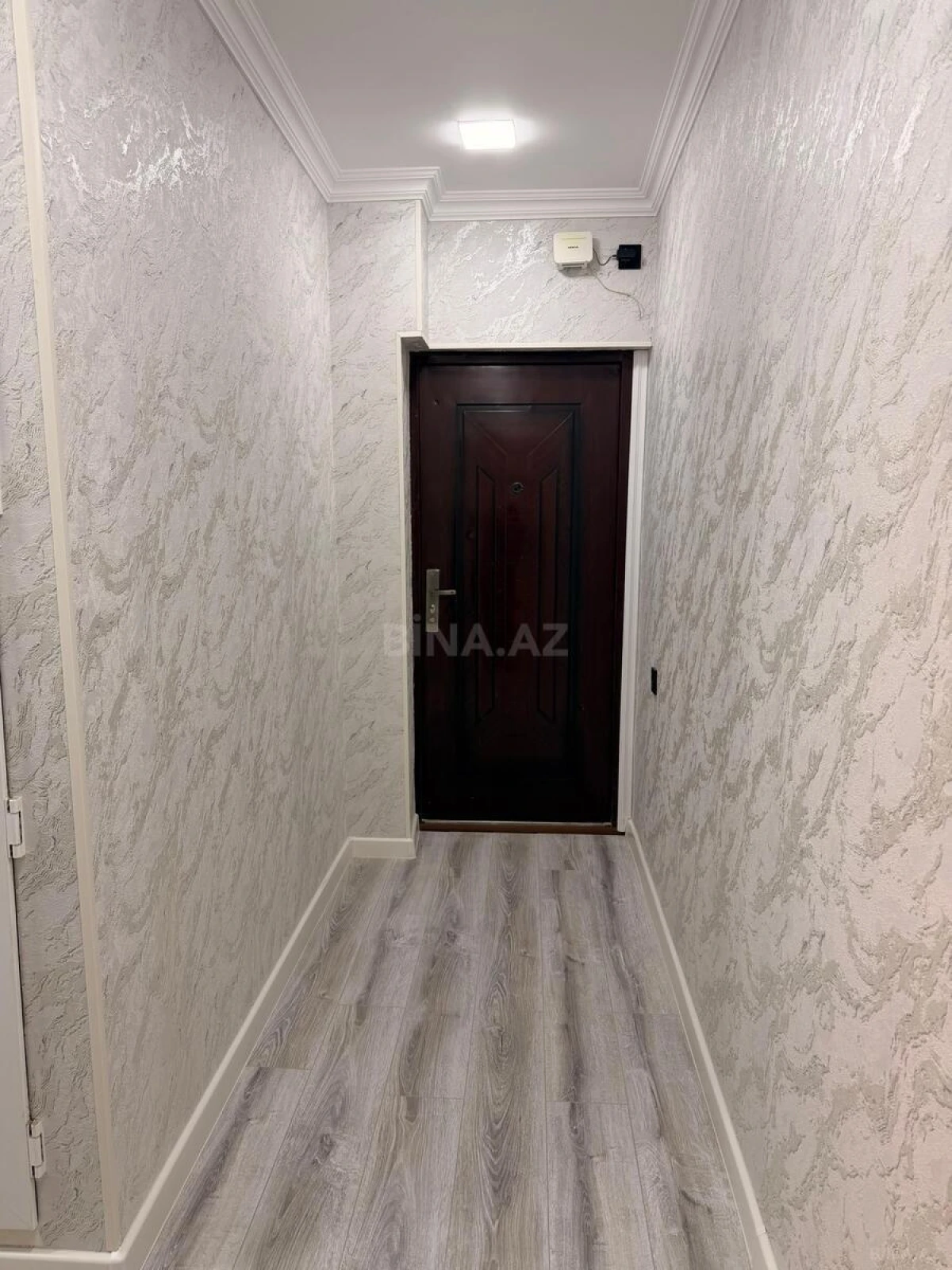 Satılır 1 otaqlı mənzil 40 m²