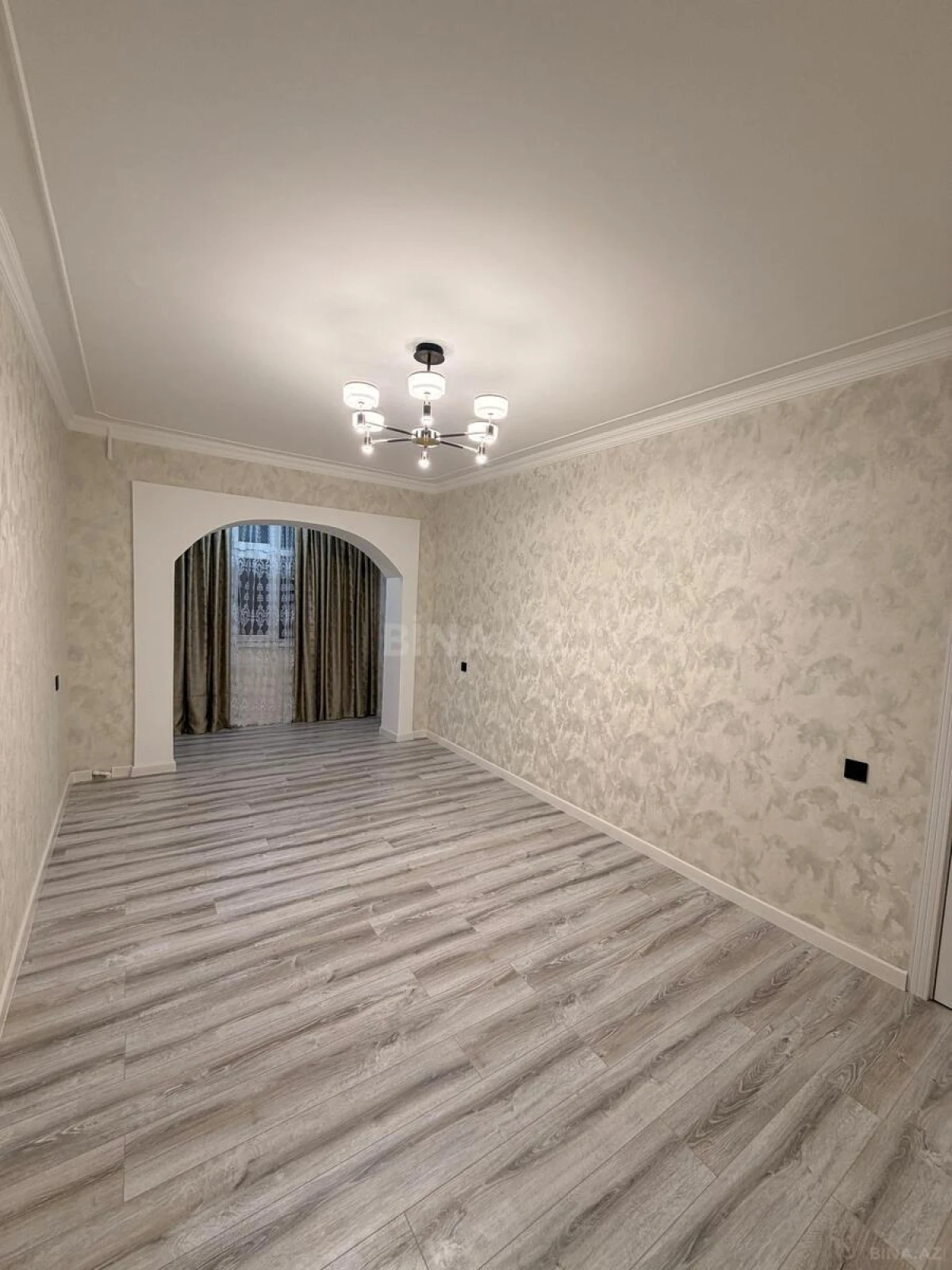 Satılır 1 otaqlı mənzil 40 m²