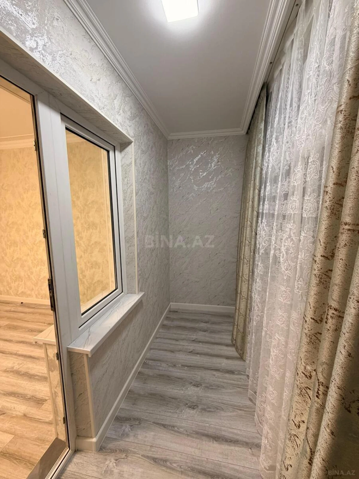 Satılır 1 otaqlı mənzil 40 m²