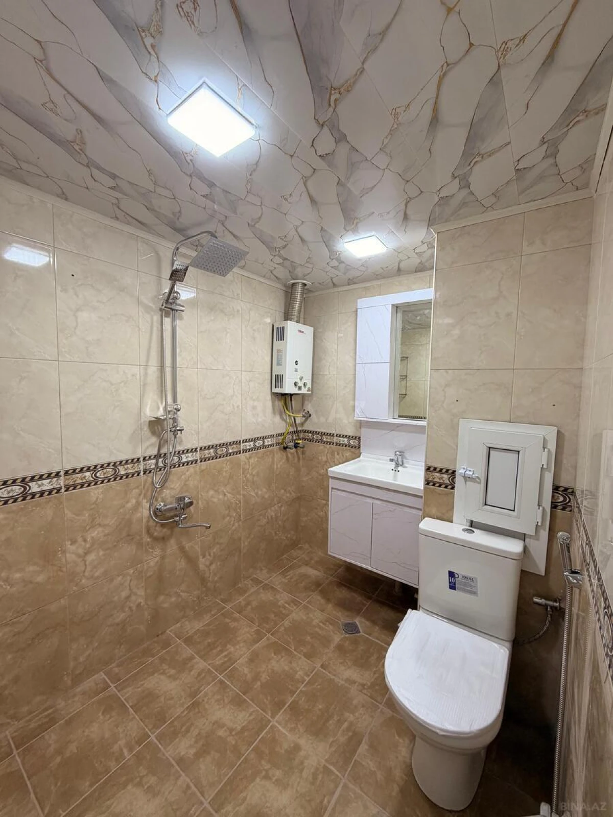 Satılır 1 otaqlı mənzil 40 m²