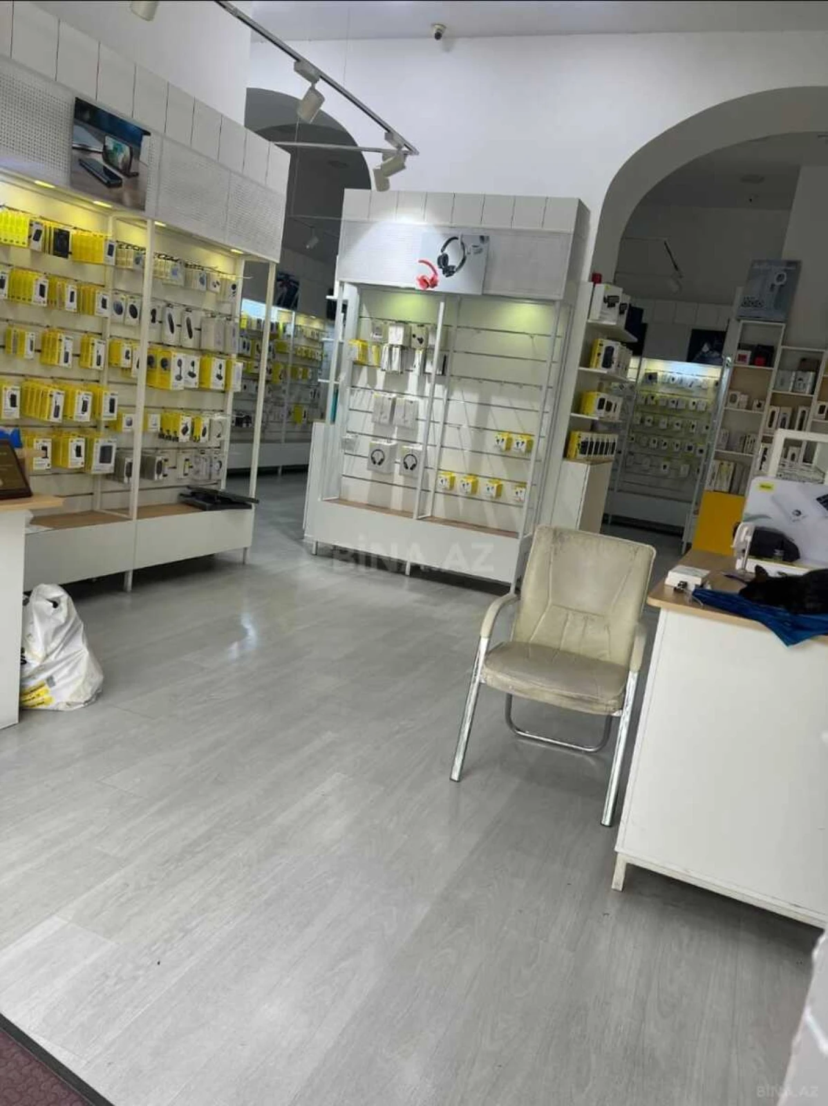 Kirayə verilir obyekt 75 m²