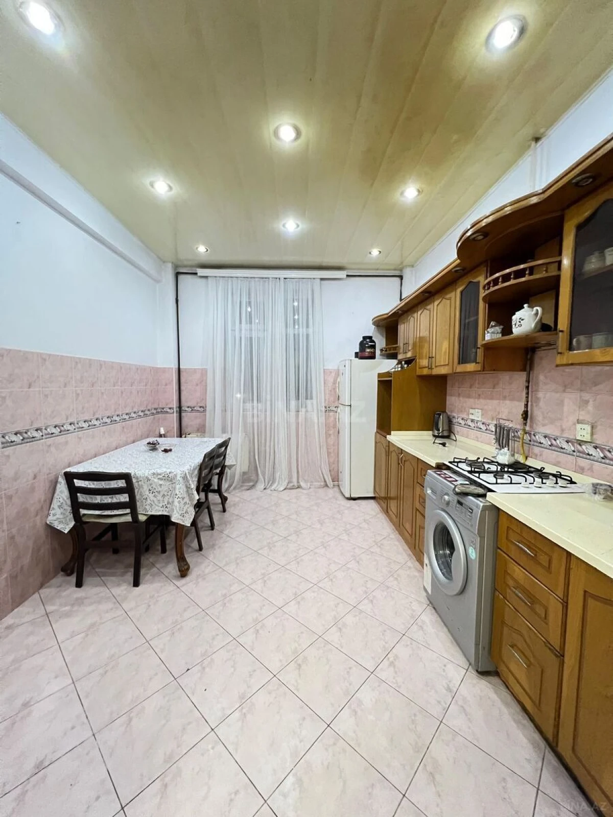 Kirayə verilir 3 otaqlı mənzil 120 m²
