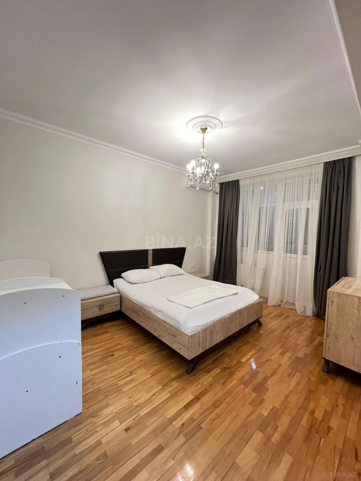 Kirayə verilir 3 otaqlı mənzil 120 m²