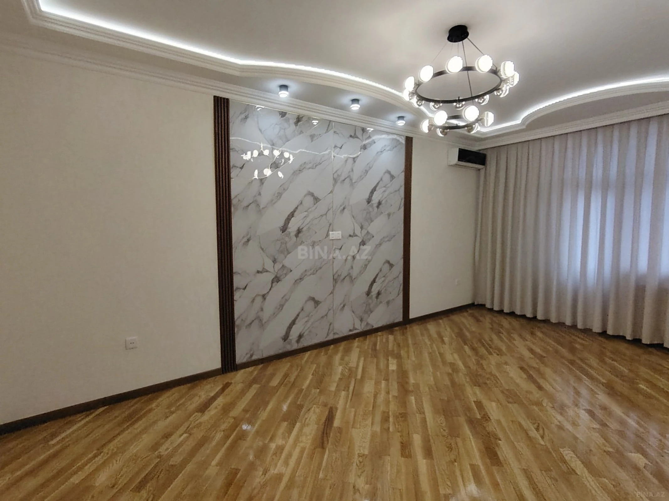 Satılır 2 otaqlı mənzil 89 m²