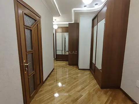 Satılır 2 otaqlı mənzil 89 m²