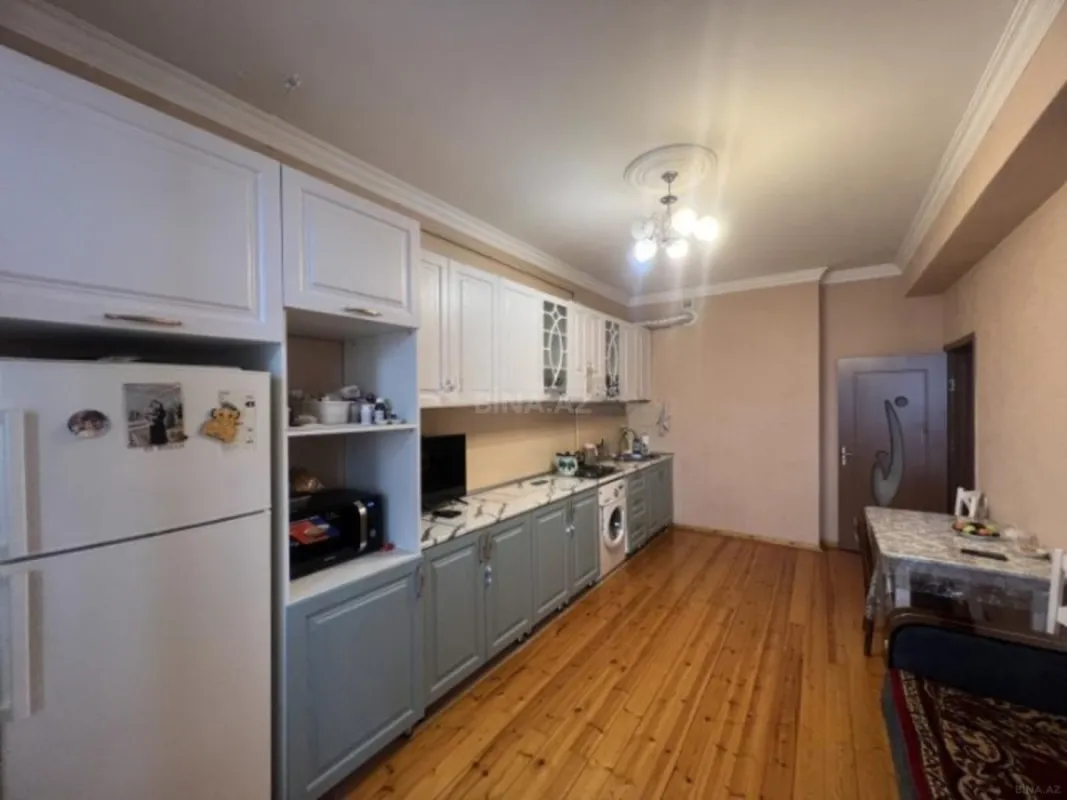 Satılır 3 otaqlı mənzil 95.5 m²