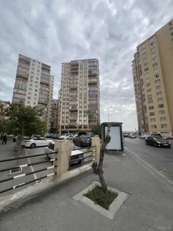 Satılır 3 otaqlı mənzil 95.5 m²