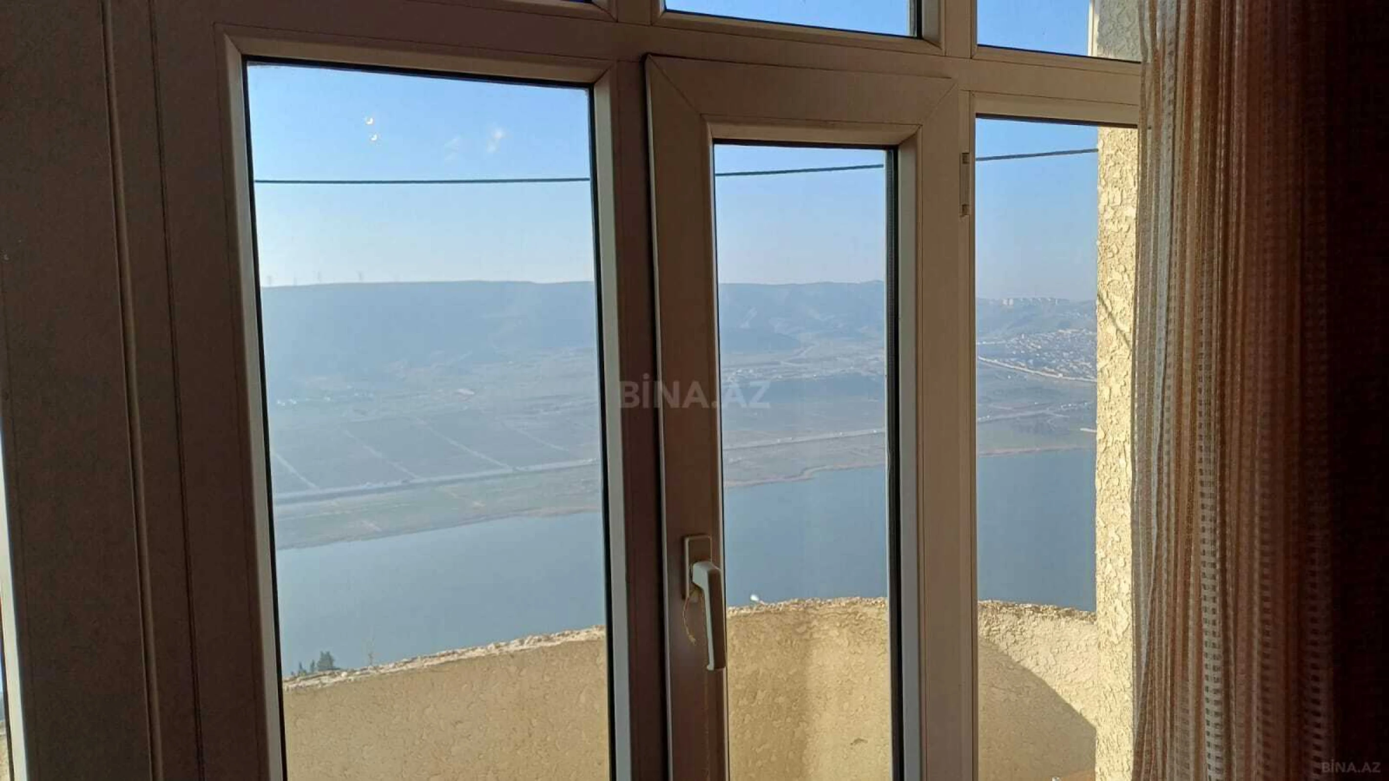 Satılır 3 otaqlı mənzil 95.5 m²
