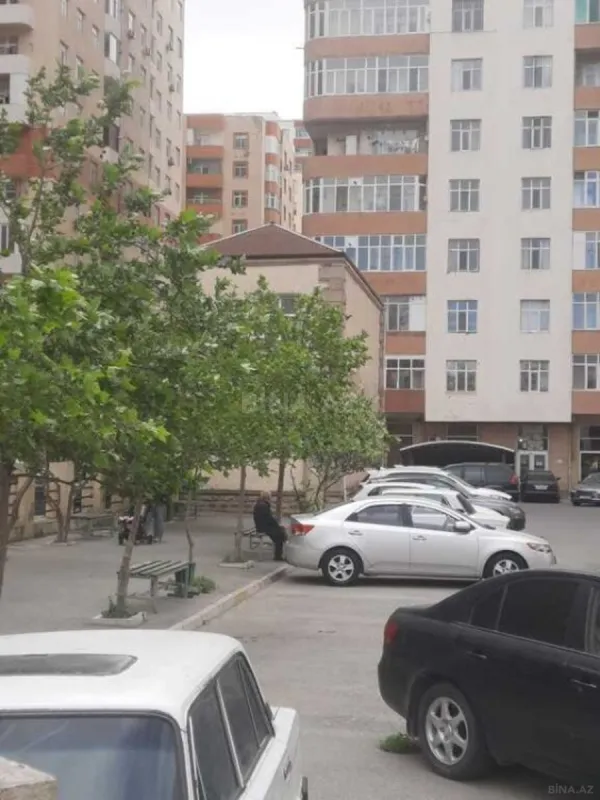 Satılır 3 otaqlı mənzil 95.5 m²