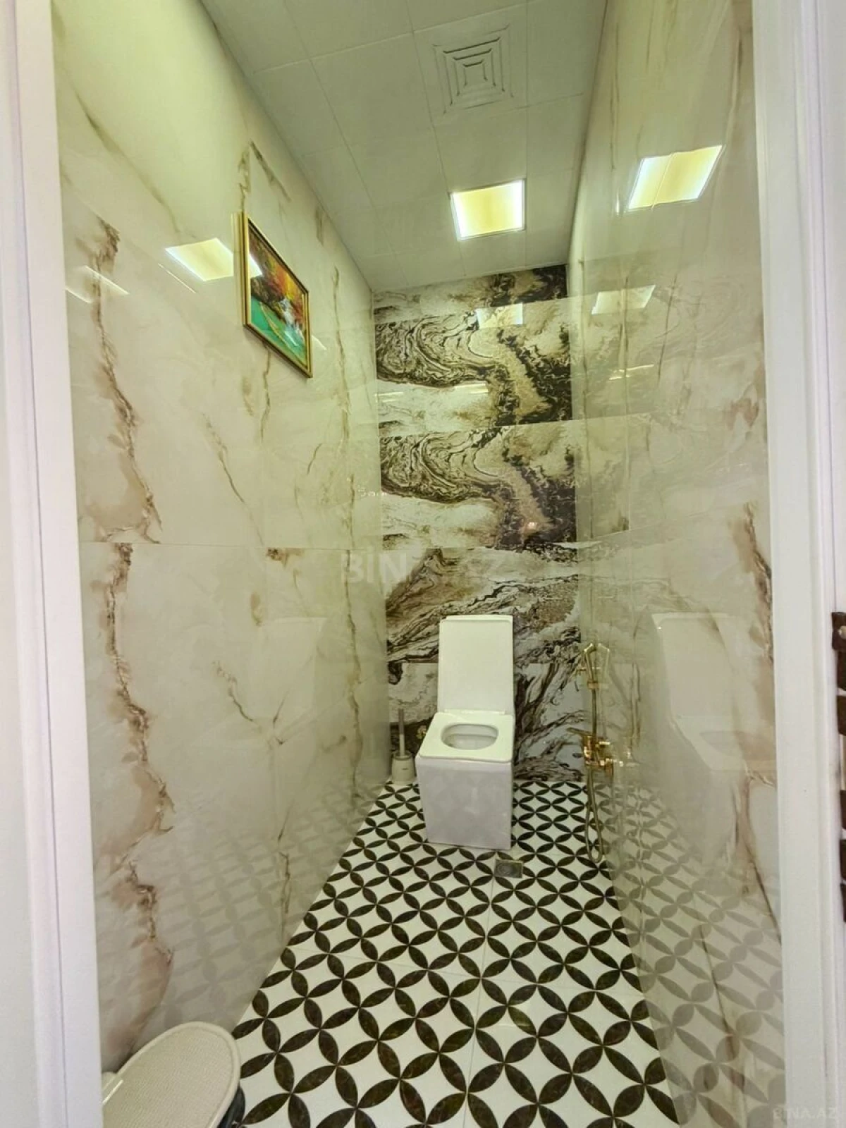 Satılır 3 otaqlı mənzil 94 m²