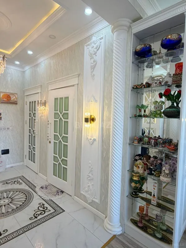 Satılır 3 otaqlı mənzil 94 m²