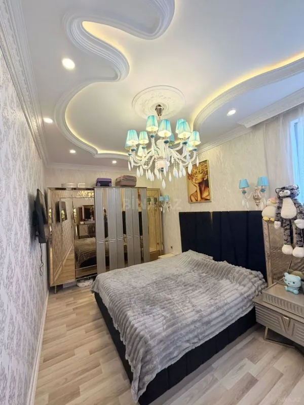 Satılır 3 otaqlı mənzil 94 m²