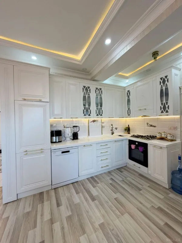 Satılır 3 otaqlı mənzil 94 m²