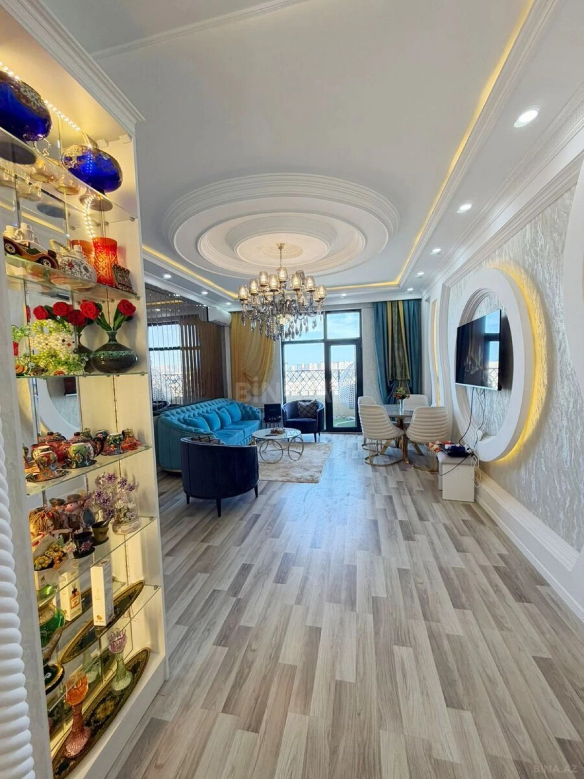 Satılır 3 otaqlı mənzil 94 m²