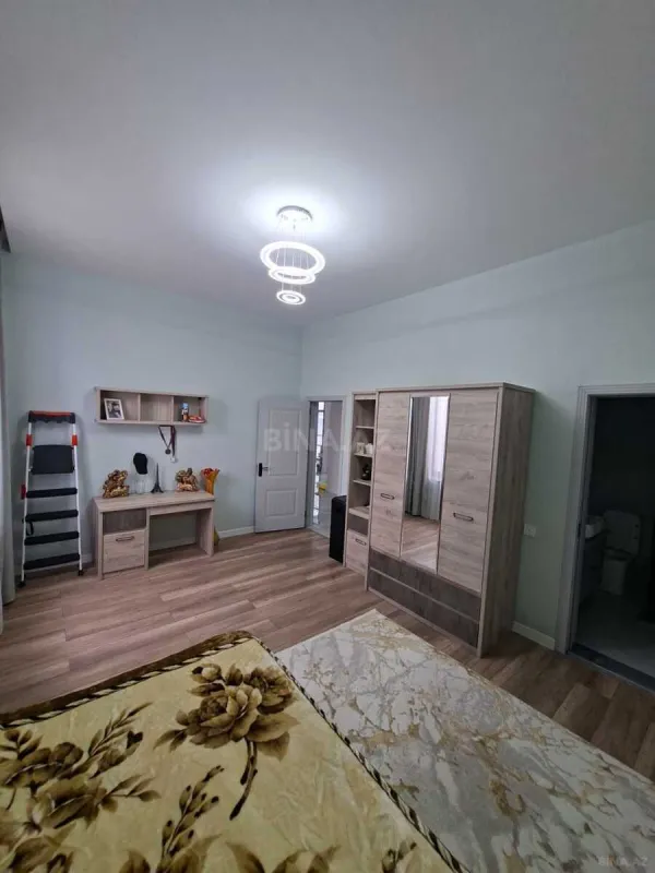 Satılır 4 otaqlı həyət evi 140 m²