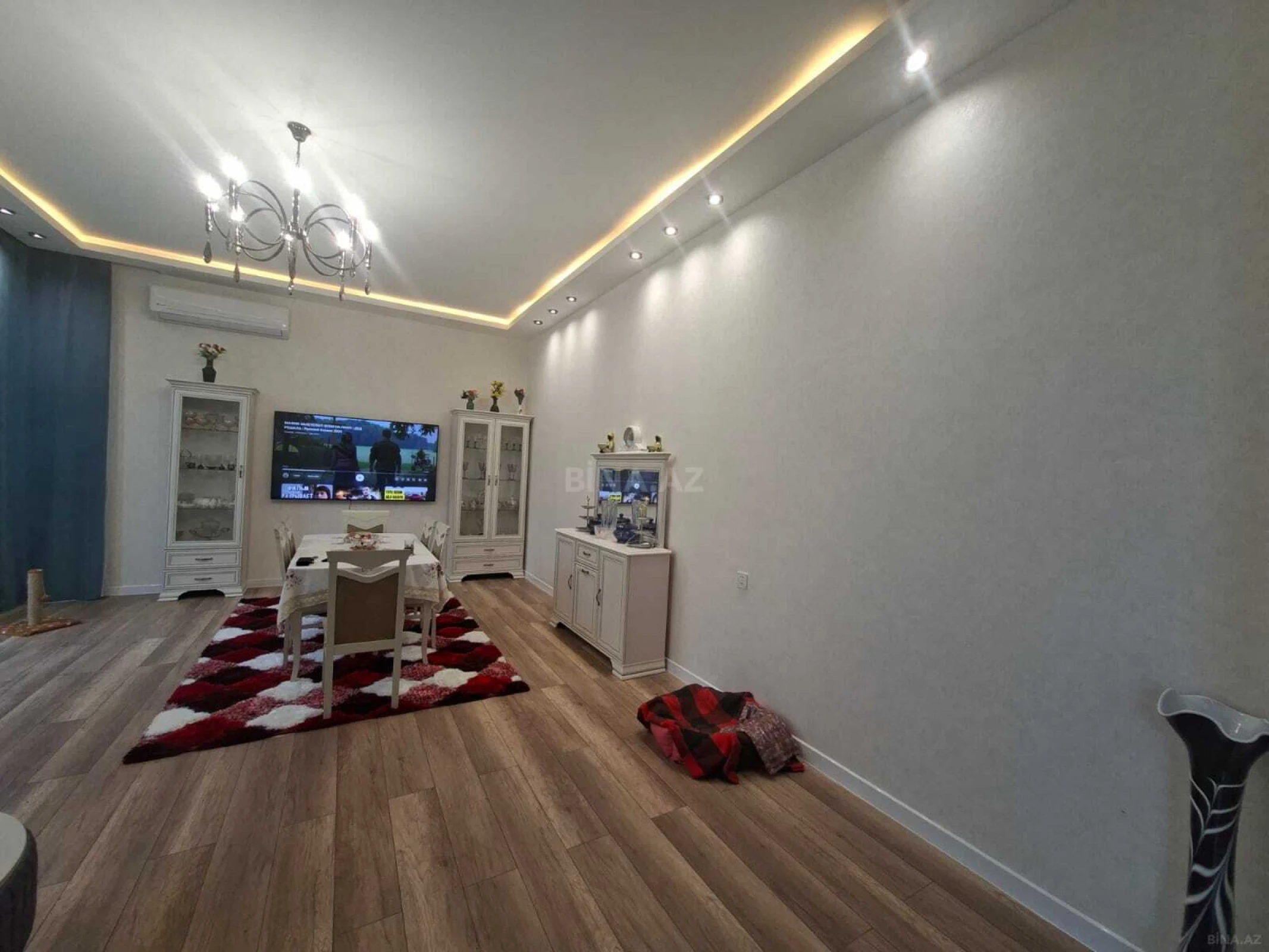 Satılır 4 otaqlı həyət evi 140 m²